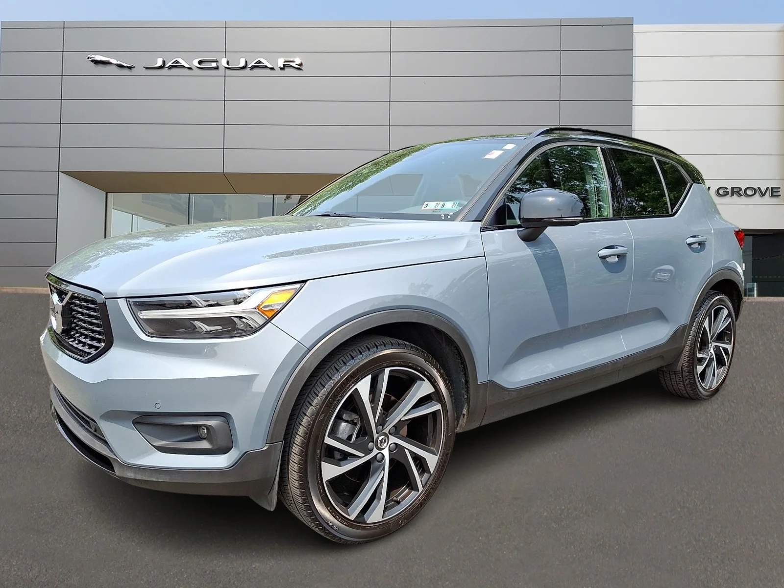 Used 2020 Bursting Blue Metallic - 720 Volvo T5 R-Design image 1