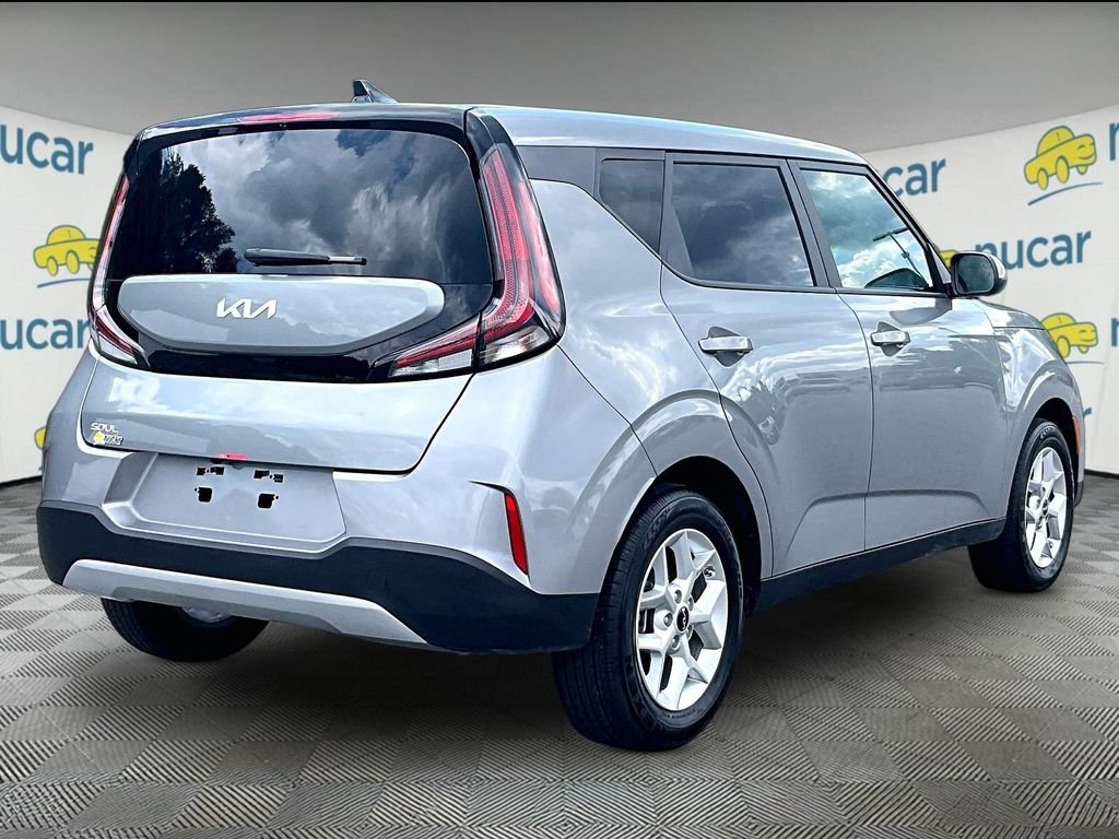 Used 2025 Gray Kia LX image 6