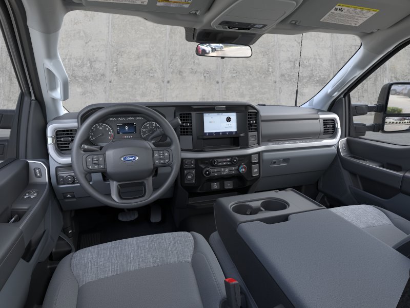 New 2026 Oxford White Ford XLT image 9
