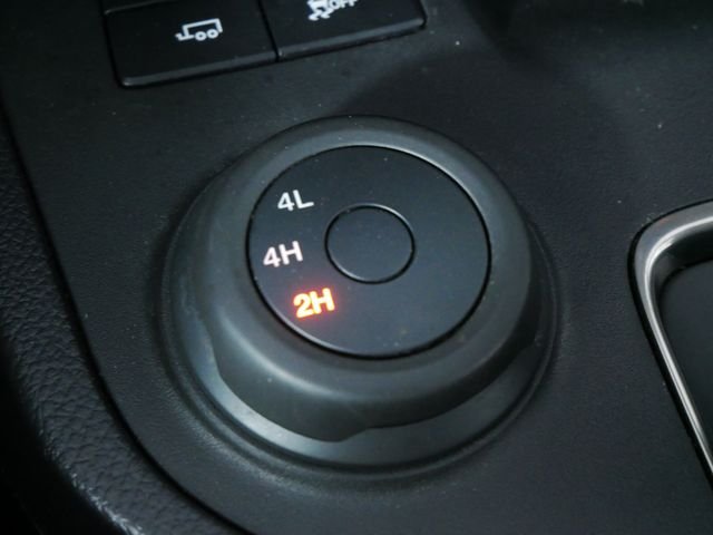 Certified Used 2020 Silver Ford XLT image 24