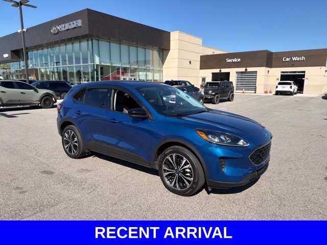 Used 2022 Blue Ford SE image 34