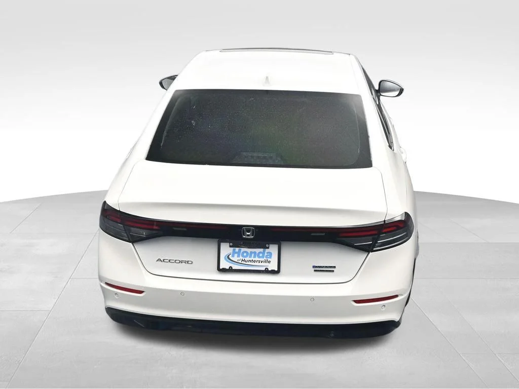Certified Used 2024 Platinum White Pearl Honda HYBRID TRG image 29