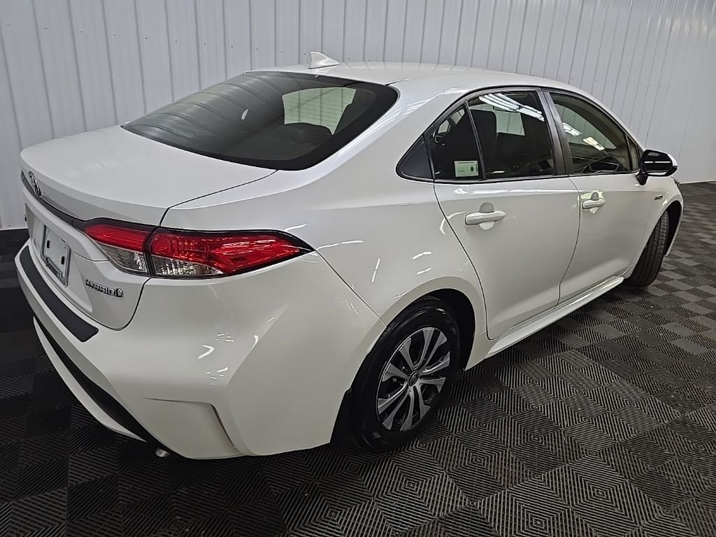Used 2020 Blizzard Pearl Toyota LE image 10