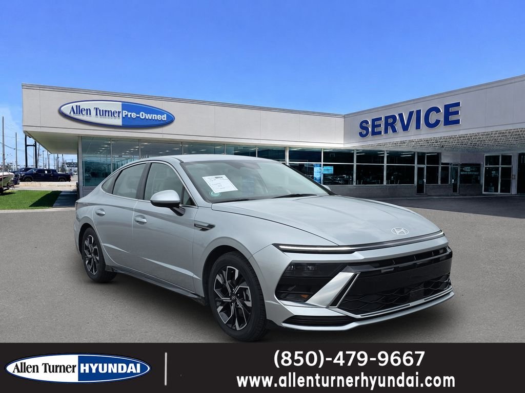 Used 2024 Aero Silver Hyundai SEL image 1