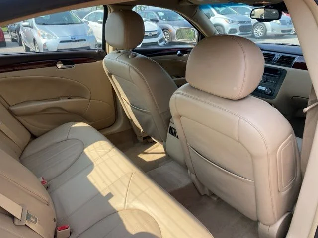 Used 2008 Gold Buick CXL image 21