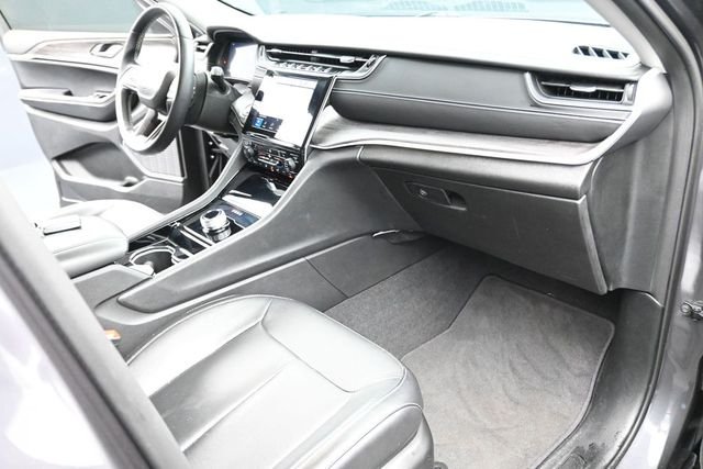 Used 2022 Gray Jeep Limited image 28