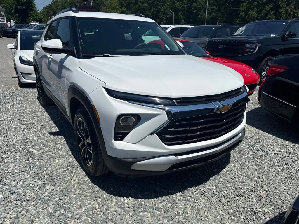 Used 2026 White Chevrolet LT image 2