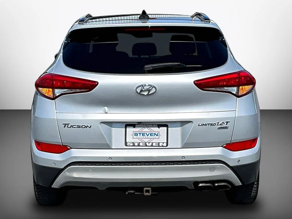 Used 2018 Silver Hyundai Limited image 5