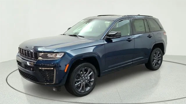 New 2026 Fathom Blue Pearl-Coat Exterior Paint Jeep Limited Reserve image 5