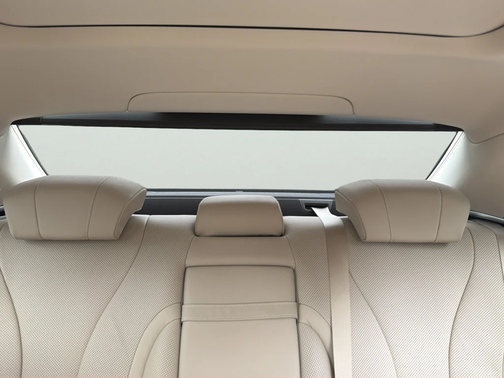 Used 2019 designo Diamond White Mercedes-Benz S 450V image 28