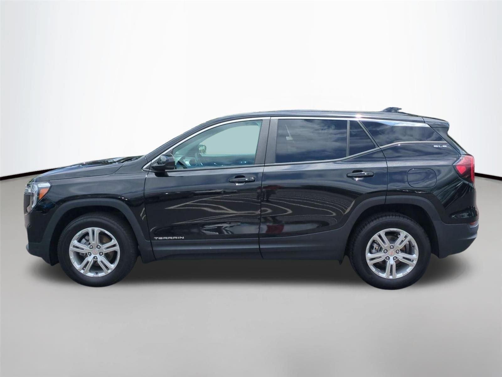 Used 2024 Ebony Twilight Metallic GMC SLE image 2