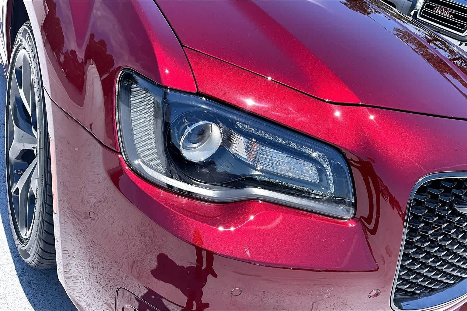Used 2023 Velvet Red Pearlcoat Chrysler Touring L image 27