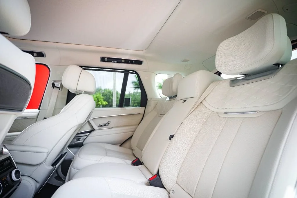 Used 2023 Flux Silver SV Bespoke Ultra Metallic Satin Land Rover SV image 43
