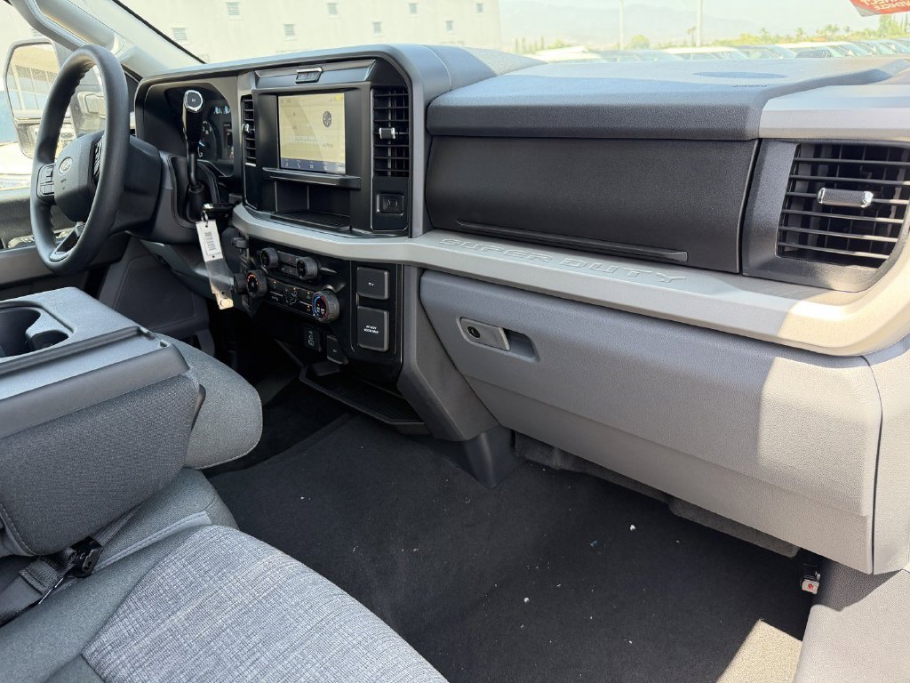 New 2026 Oxford White Ford F-250® XLT image 11