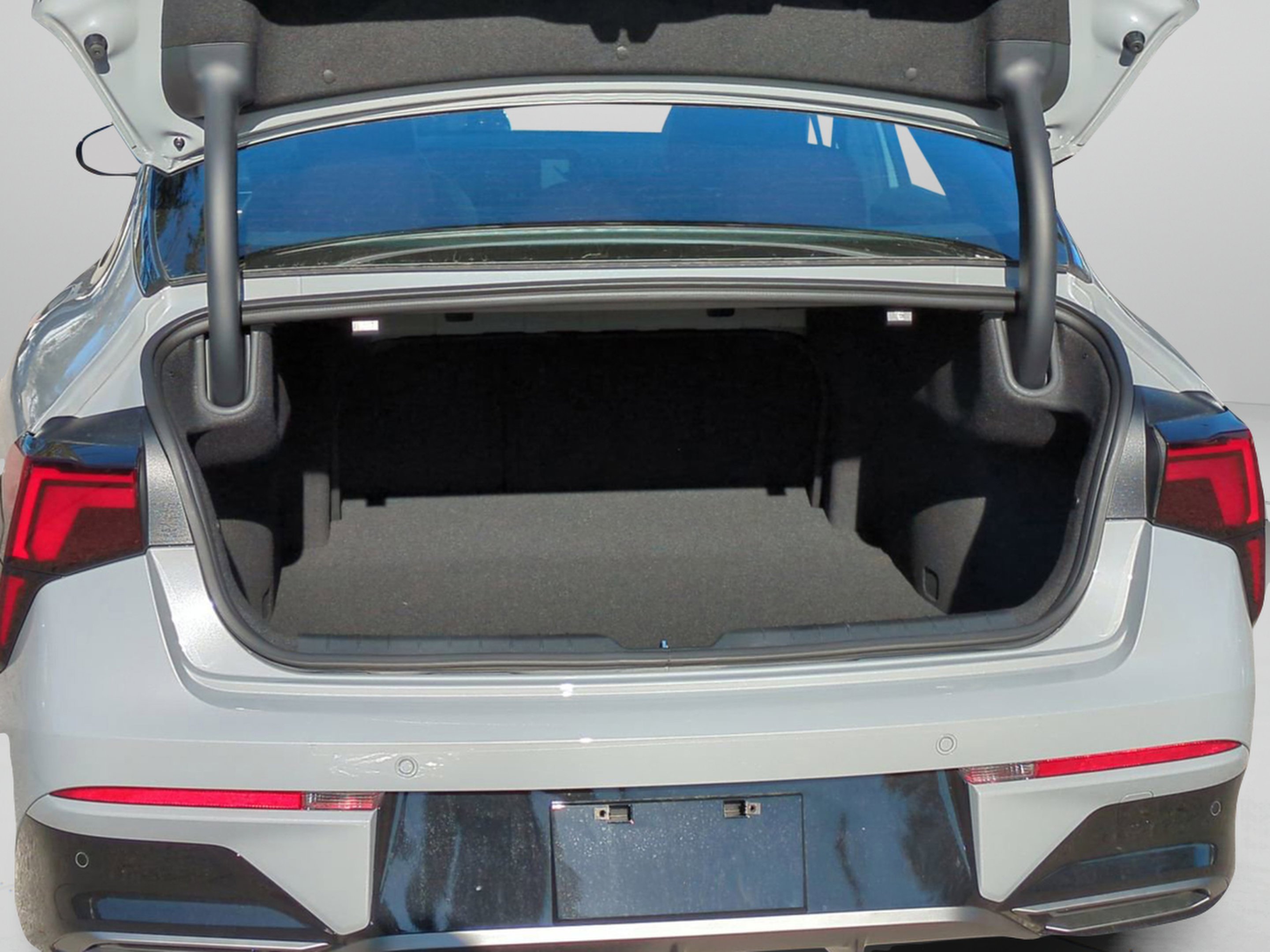 New 2026 Wolf Gray Kia GT-Line image 29