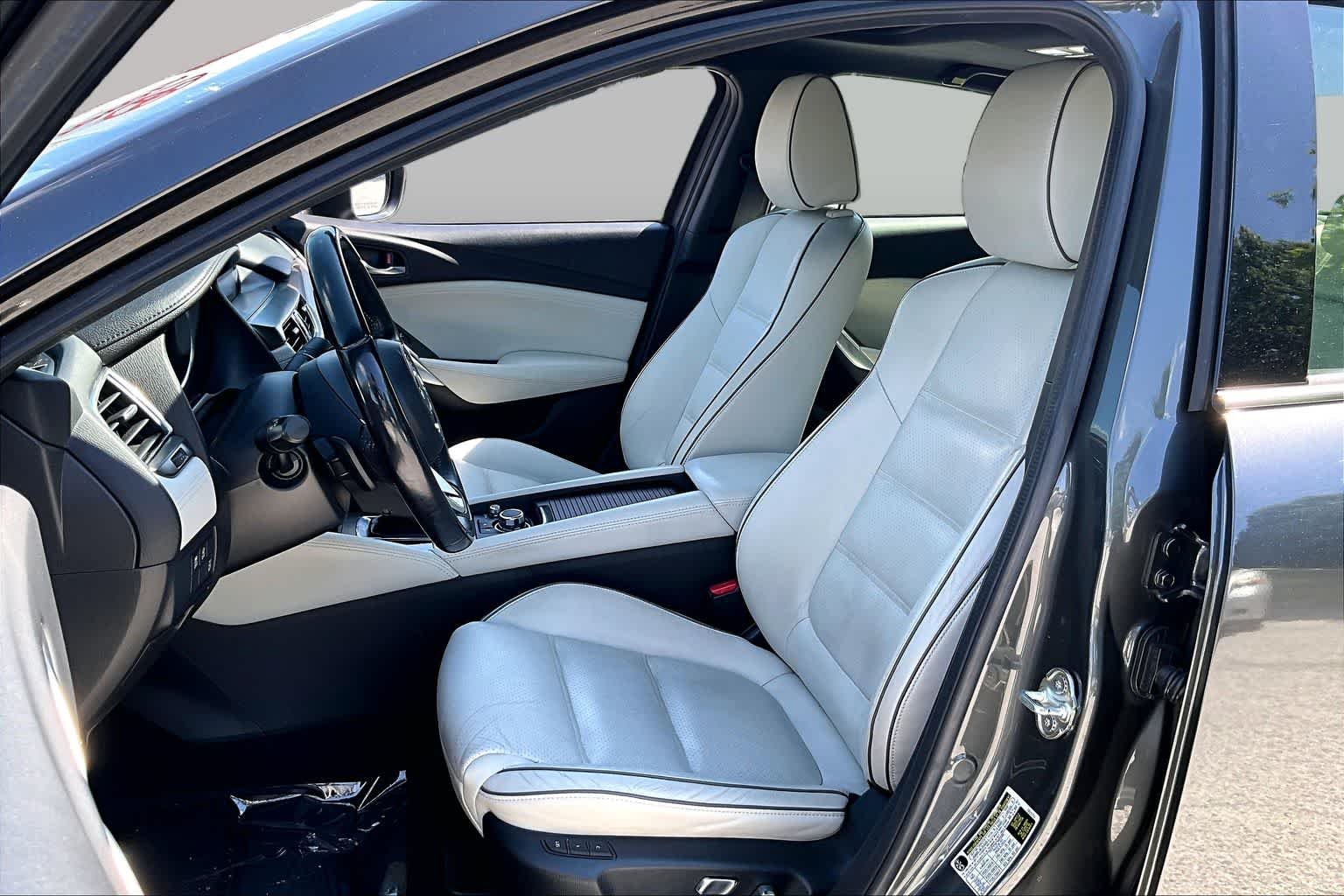 Used 2017 Machine Gray Metallic Mazda Grand Touring image 8