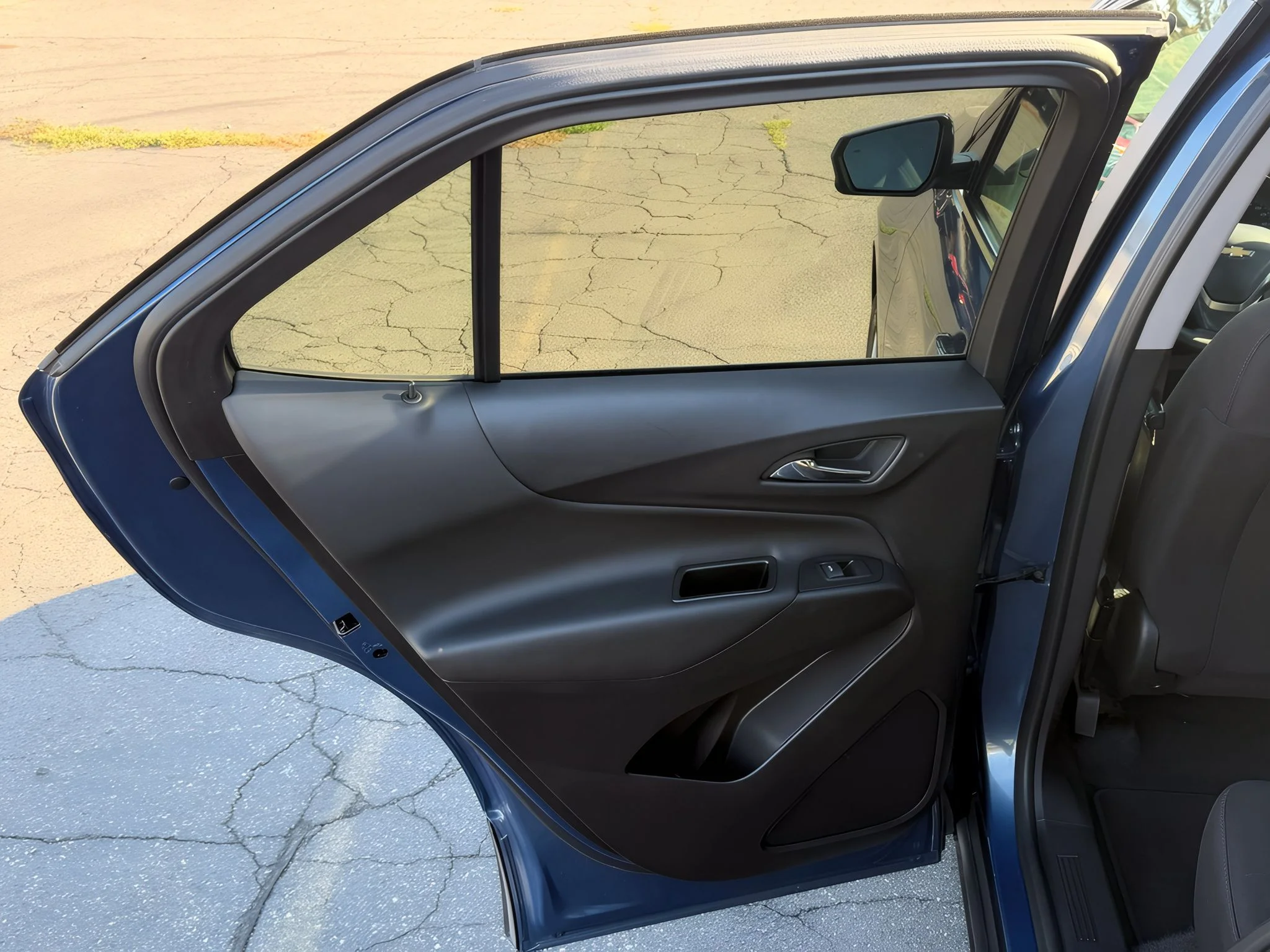 2024 Chevrolet Equinox LT - Photo 30