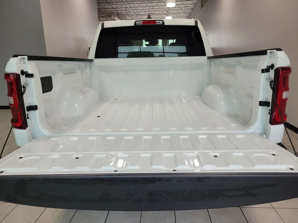 New 2026 Bright White Clear-Coat Exterior Paint RAM Big Horn/Lone Star image 8