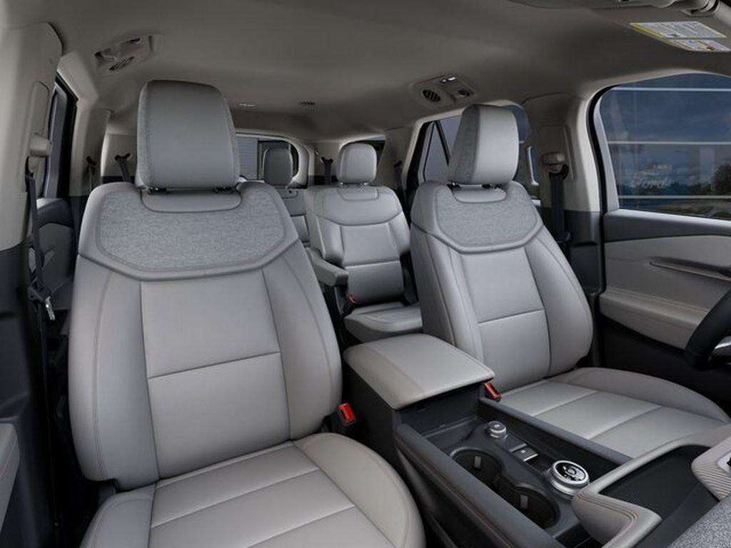 New 2027 Avalanche Gray Ford Active image 10