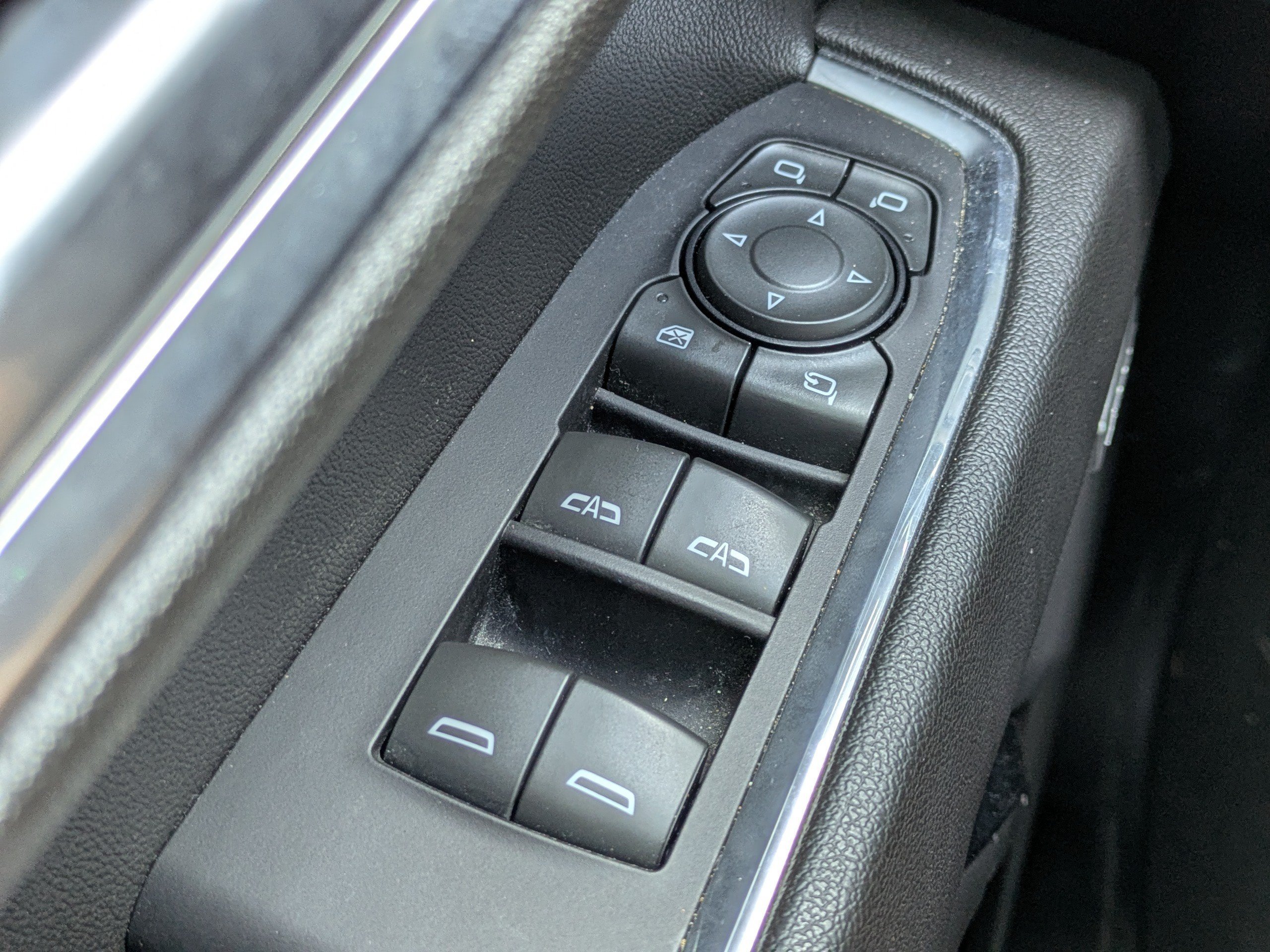 Used 2022 Black Chevrolet LTZ image 20