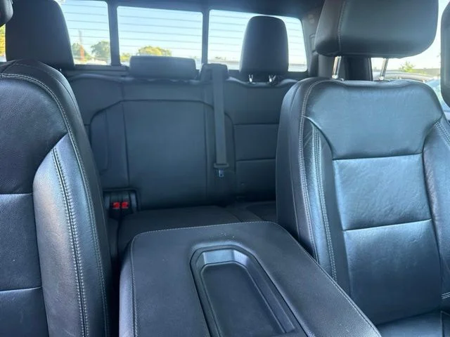 Used 2020 Gray Chevrolet LT image 24