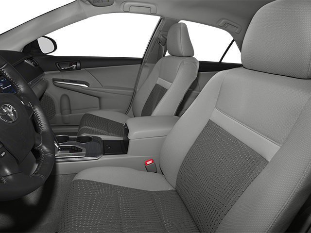 Used 2013 Beige Toyota XLE image 8
