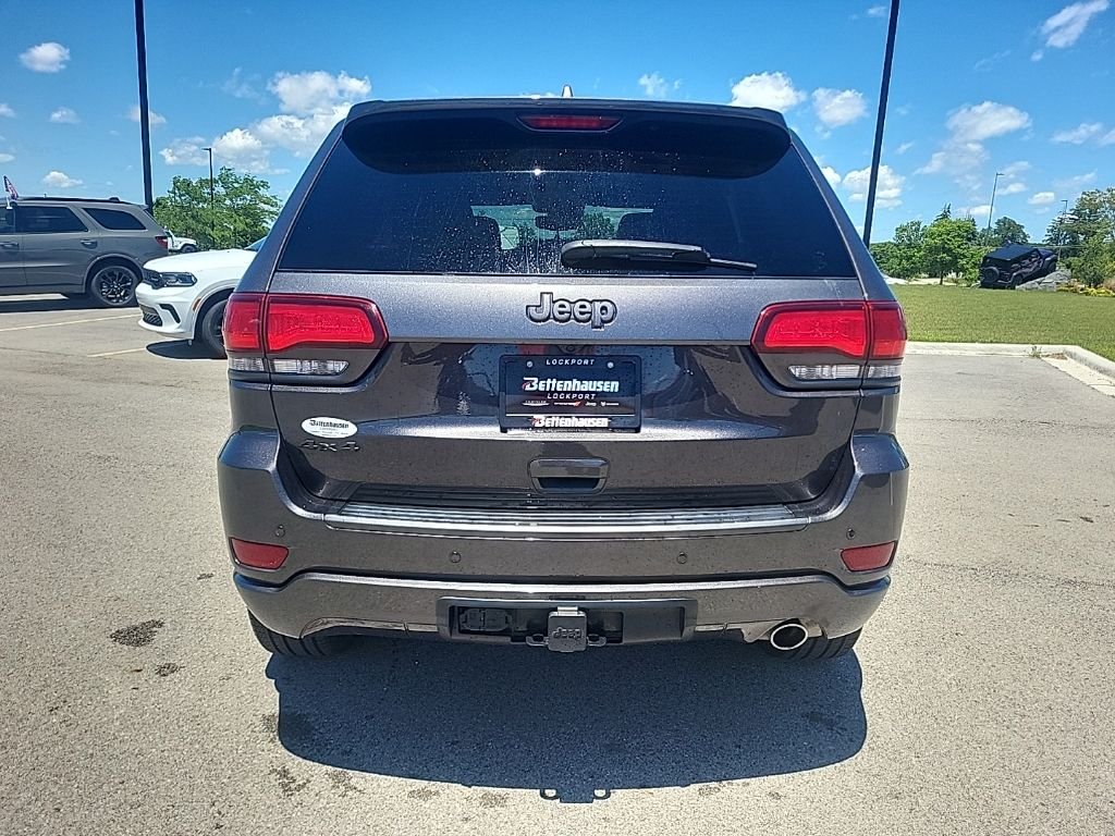 Used 2021 Gray Jeep Limited image 4