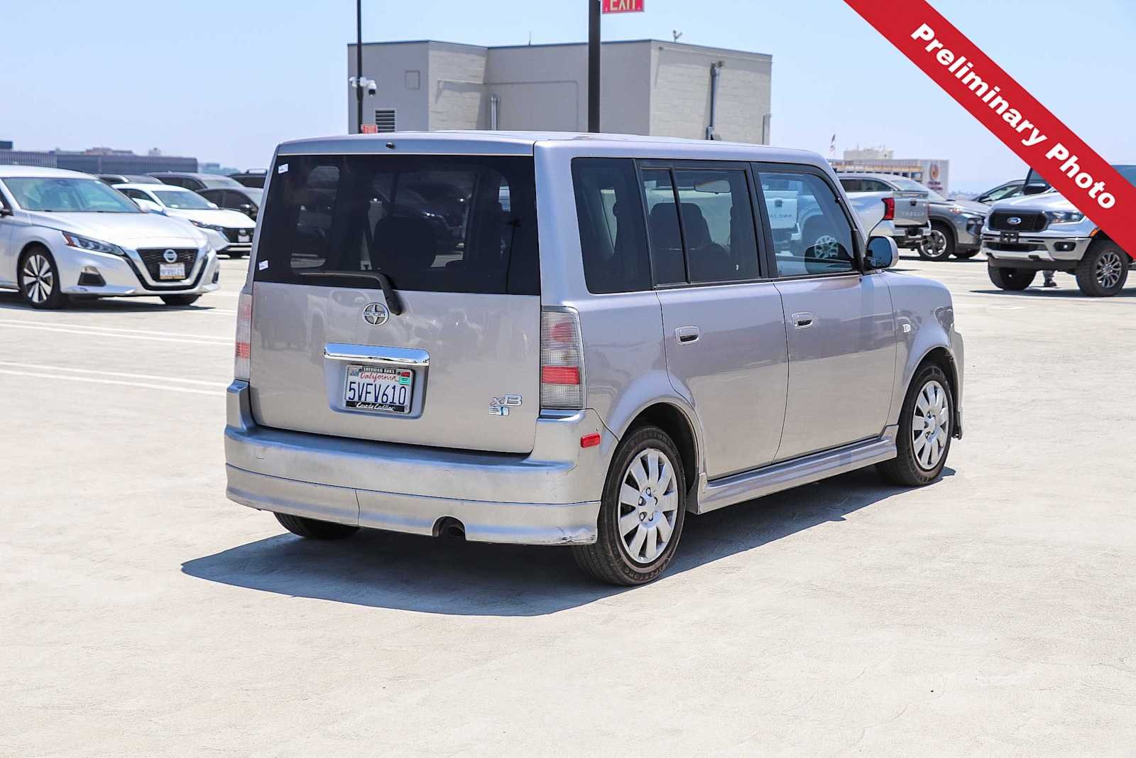 Used 2006 Thunder Cloud Metallic Scion  image 6