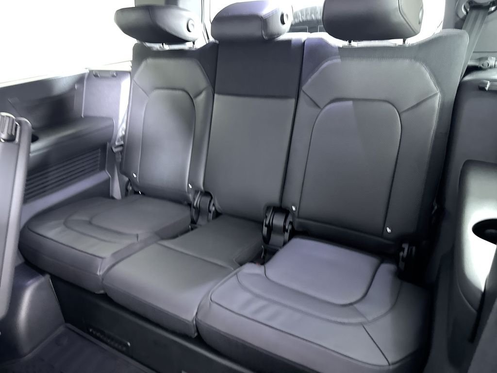 New 2026 Borasco Grey Land Rover X image 21