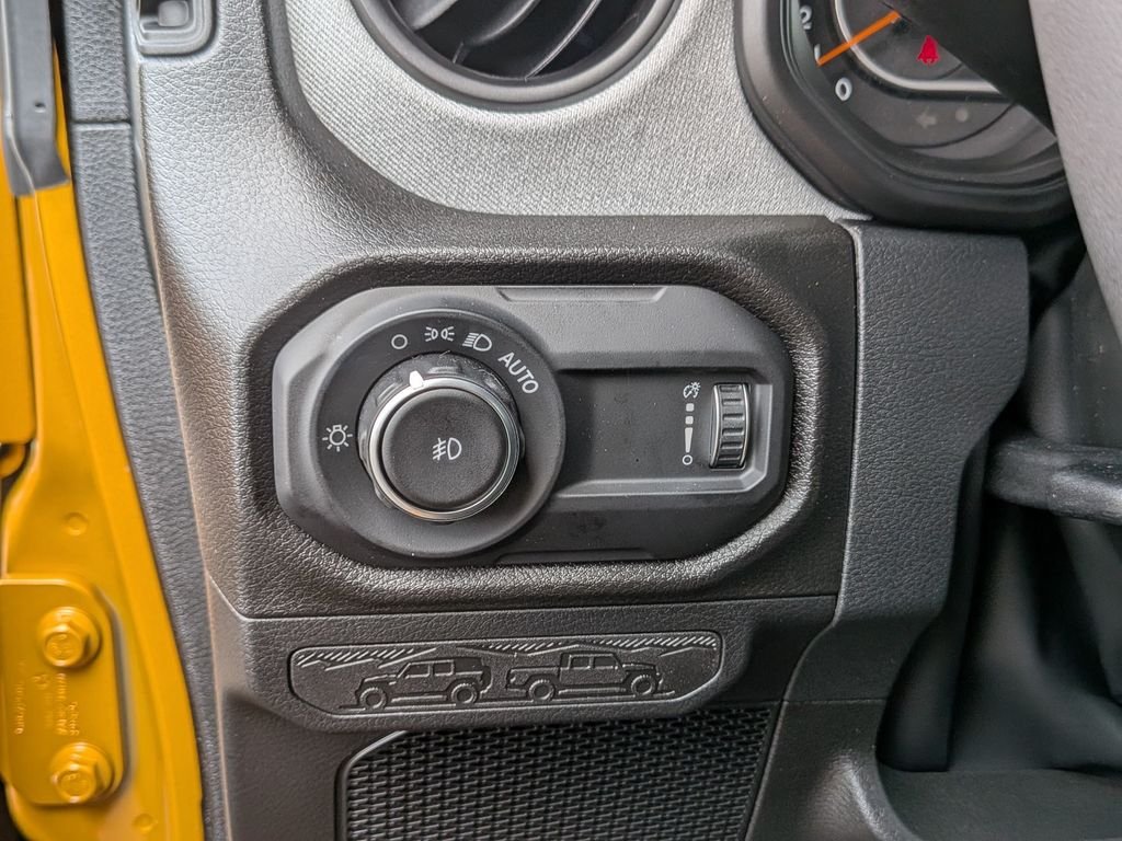 New 2026 Goldilocks Exterior Paint Jeep Sport S image 18