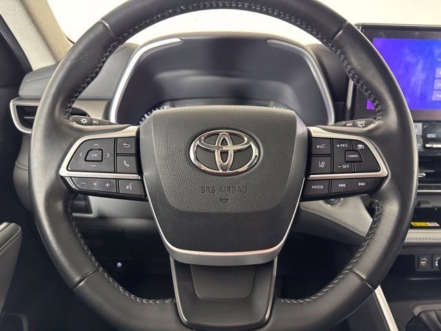 Used 2023 Gray Toyota XLE image 20