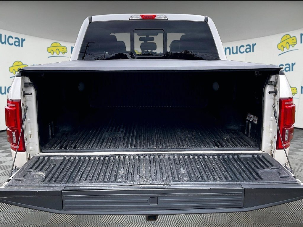 Used 2016 White Platinum Clearcoat Metallic Ford Lariat image 34