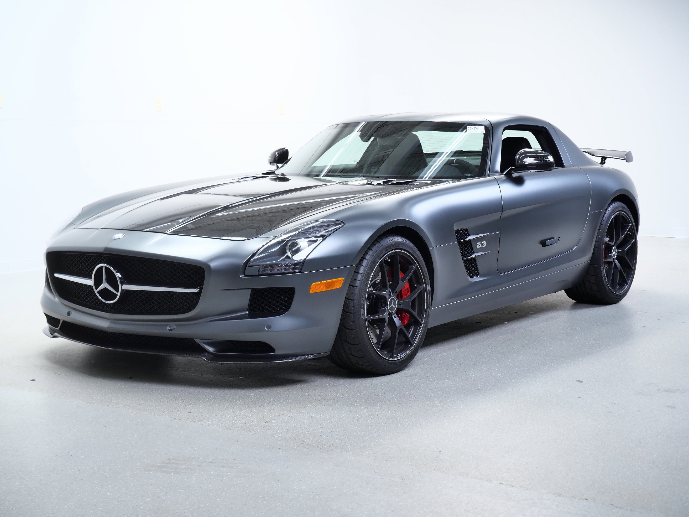Used 2015 Gray Mercedes-Benz SLS AMG® GT Final Edition image 9