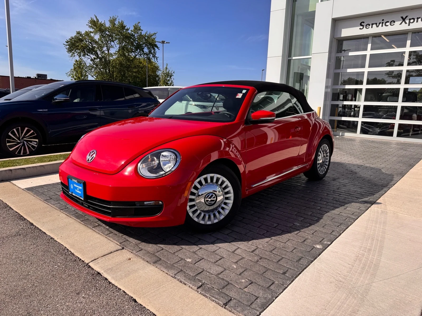 Used 2016 Tornado Red (g2sl) Volkswagen 2DR AUTO 1.8T S image 3