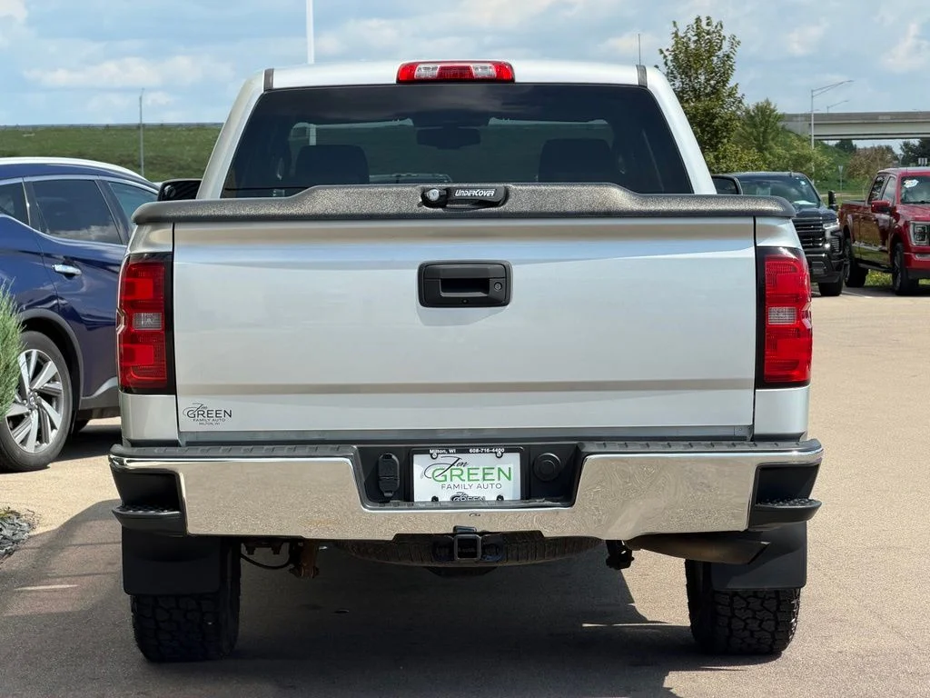 Used 2015 Silver Chevrolet LT image 8