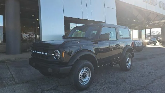 New 2025 Shadow Black Ford Base 4WD image 18