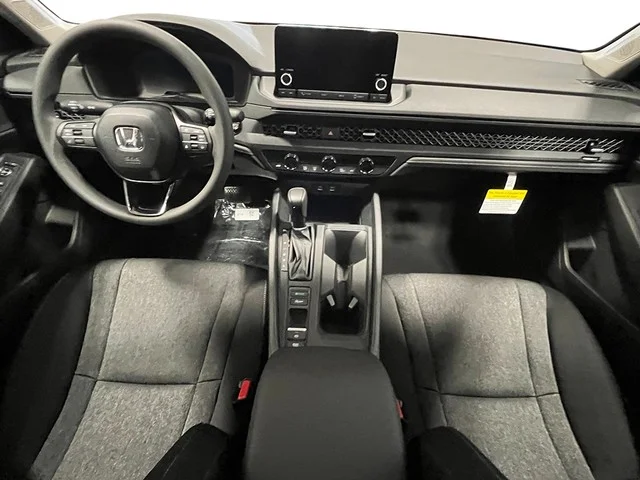 2025 Honda Accord SE - Photo 15