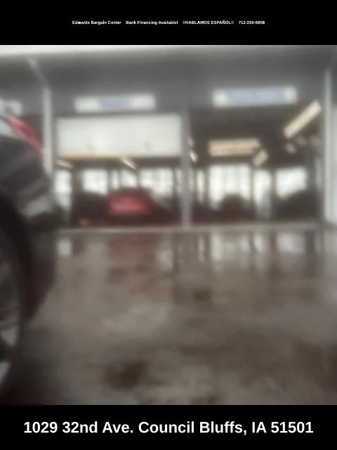 Used 2018 Gray Subaru Base image 12