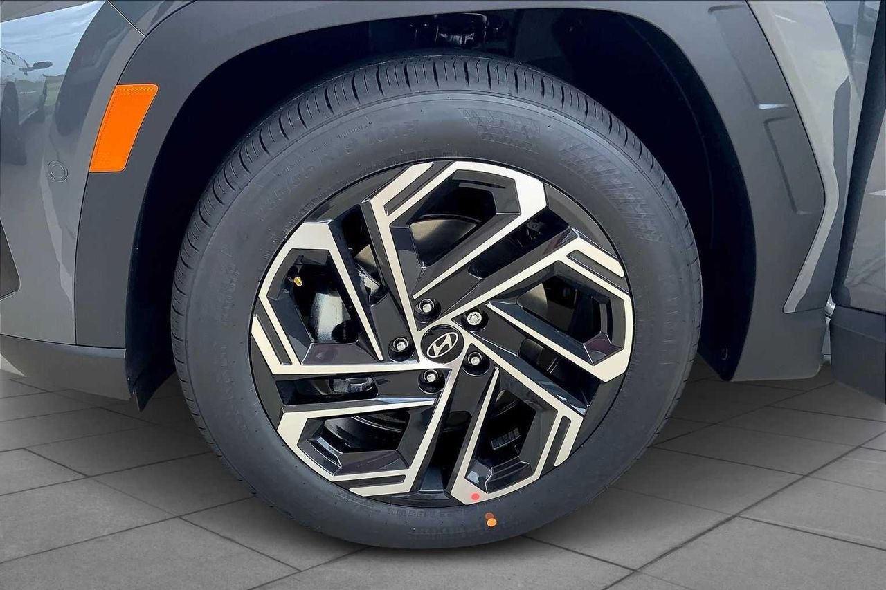 2026 Hyundai Tucson Limited - Photo 11