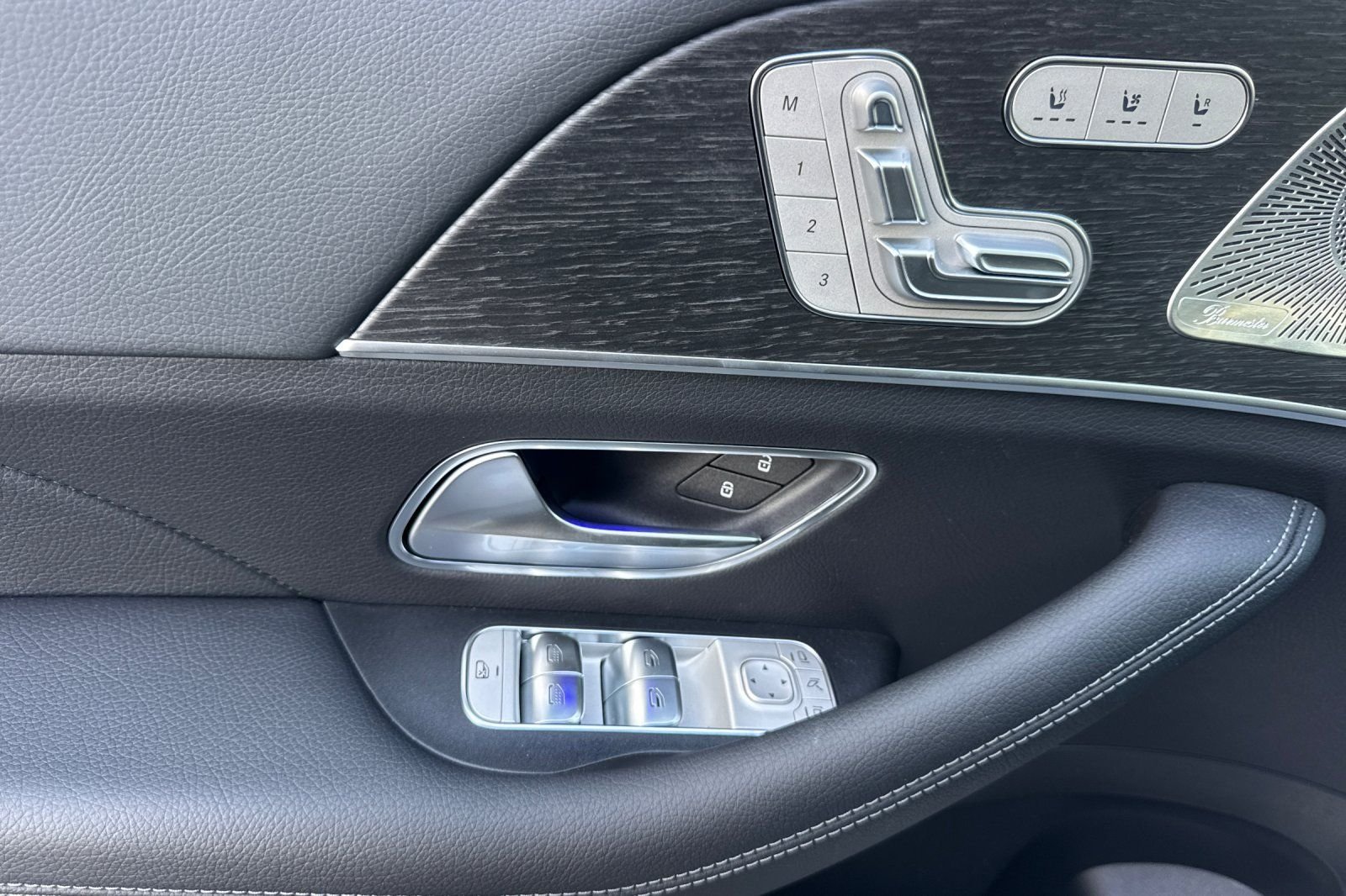 New 2026 Polar White Mercedes-Benz GLS 450 image 22