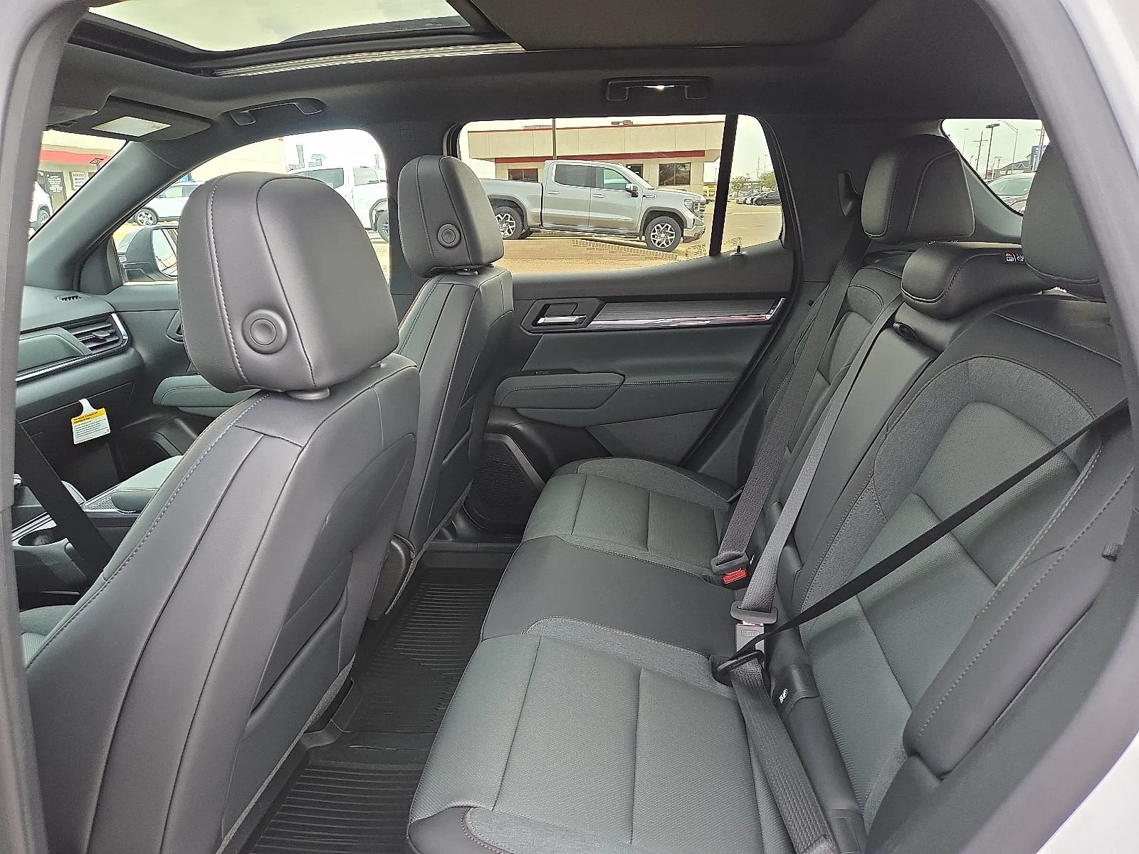 2027 GMC Terrain AT4 - Photo 9