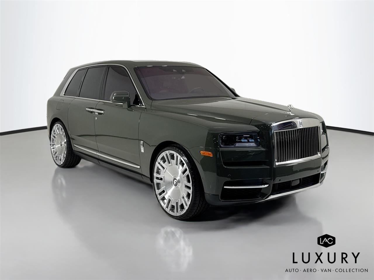 Used 2024 Silver Rolls-Royce  image 3