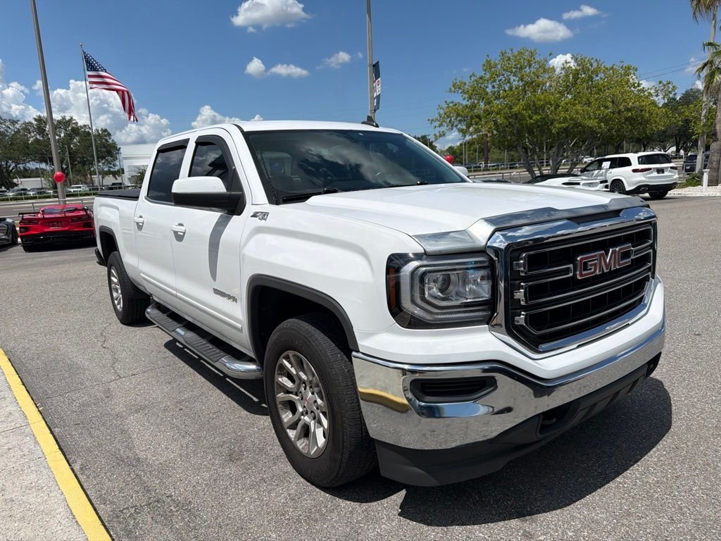 Used 2018 White GMC SLE image 1
