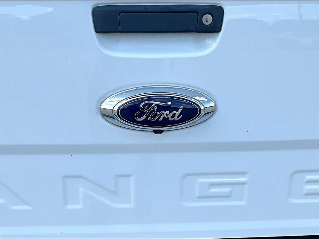 Used 2022 White Ford XL image 27