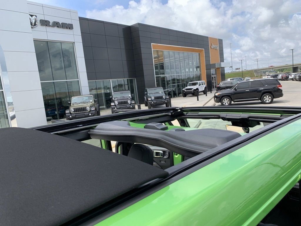 2025 Jeep Wrangler 4-Door Rubicon 392 Final Edition - Photo 85