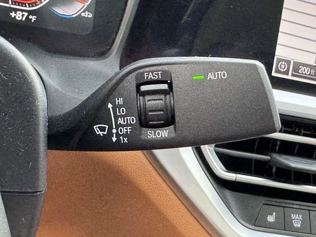 Used 2019 Blue BMW 330i xDrive image 32