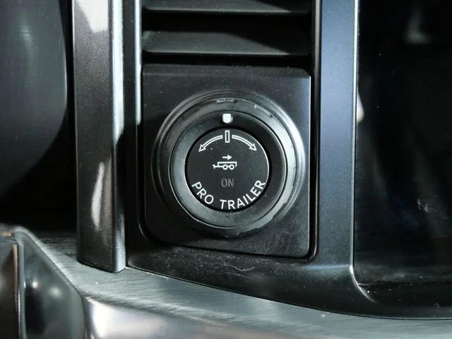 Used 2021 Black Ford Lariat image 25