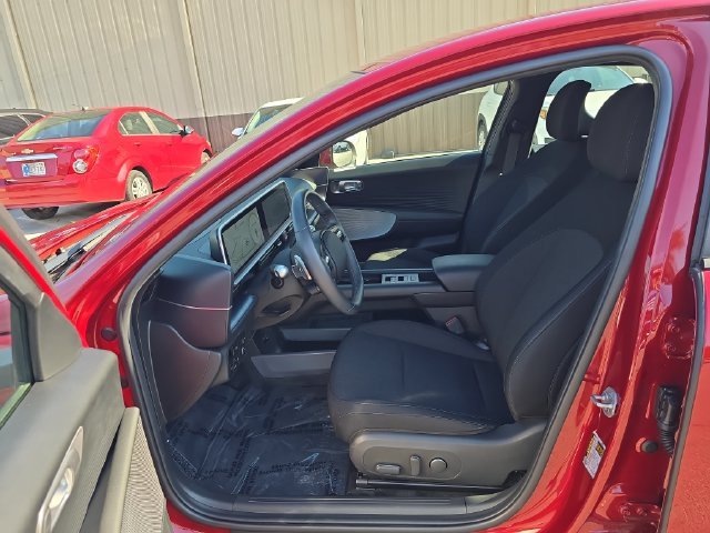 Used 2024 Red Hyundai SE image 13