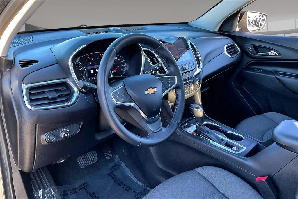 Used 2019 Gray Chevrolet LT image 15