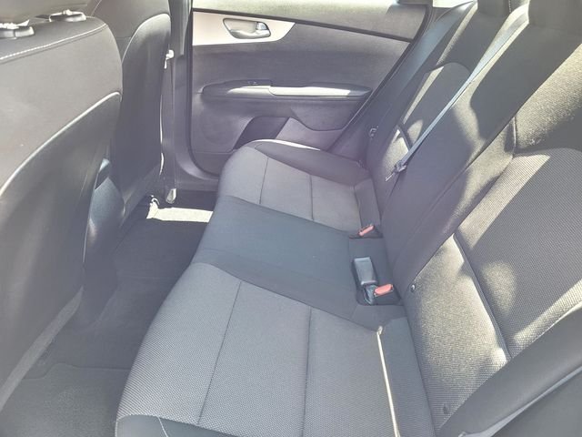 Used 2023 White Kia LXS image 12